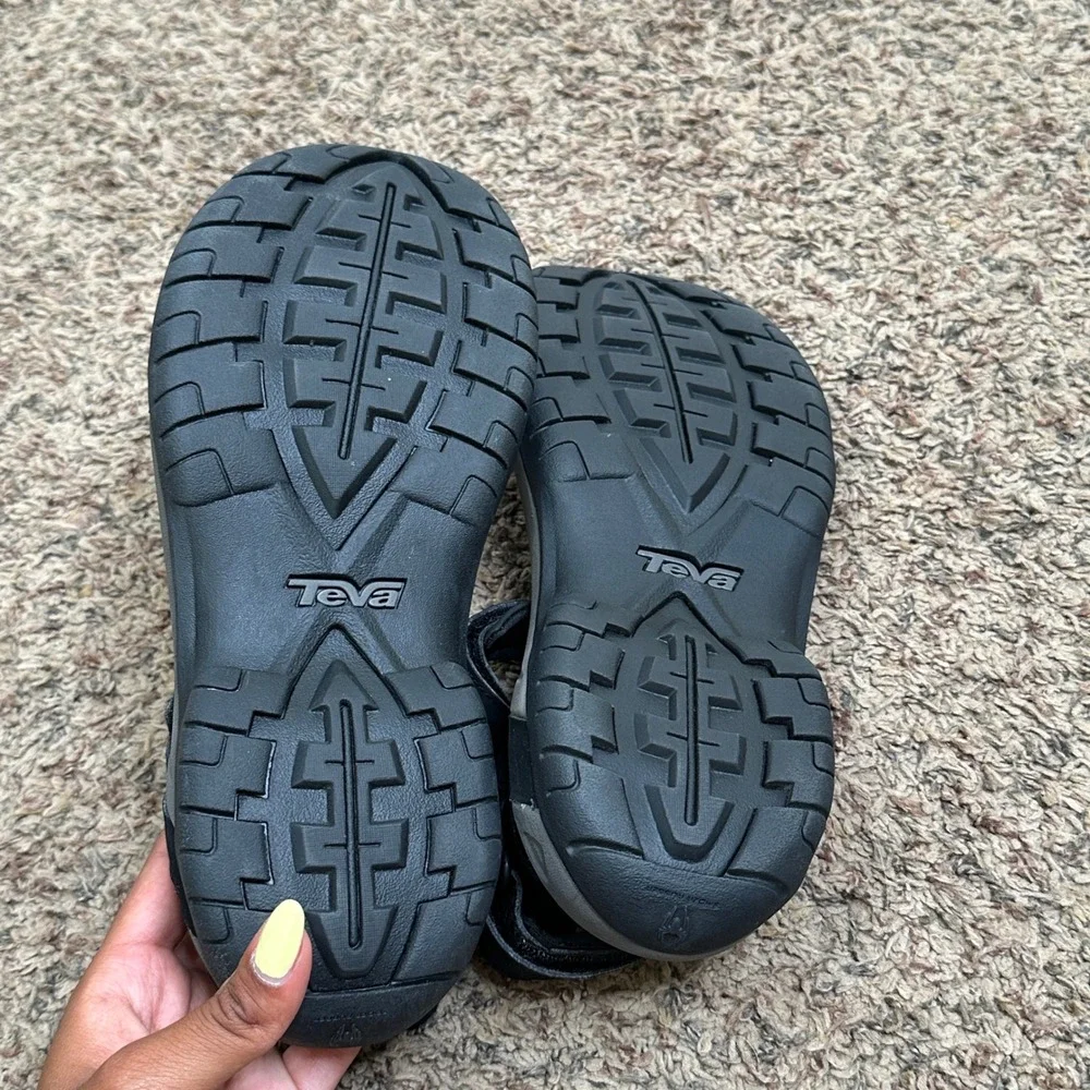 Teva Terra Fi 5‎ Universal Mens Black Grey Sport Hiking Sandals 1110392 Size 9